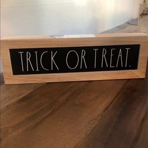 Rae Dunn trick or treat